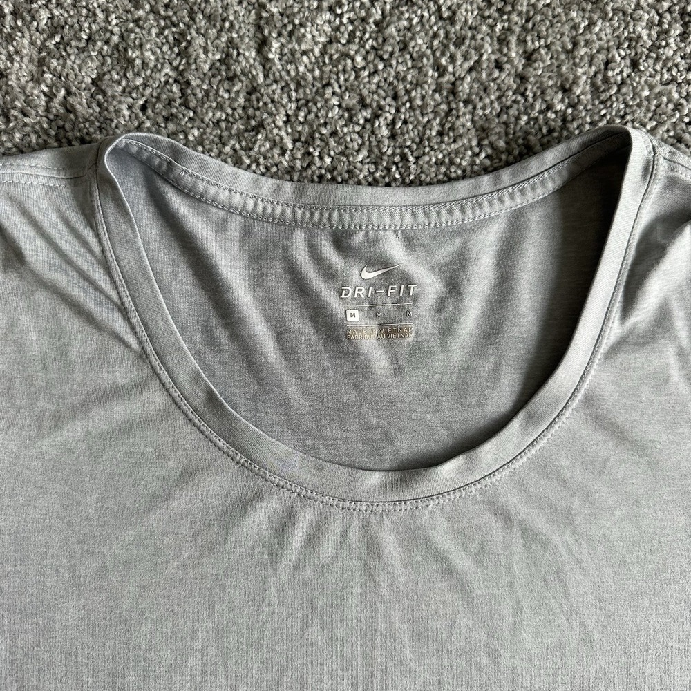Nike Dri-Fit Womens Shirt M Scoop Neck Light Gray Heather Gym Workout‎ * - Picture 4 of 10